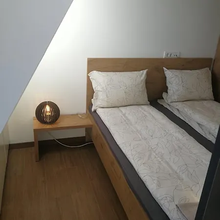 Borovi 2 / 16 Apartamento Divčibare