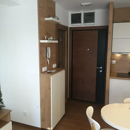 Borovi 2 / 16 Divčibare